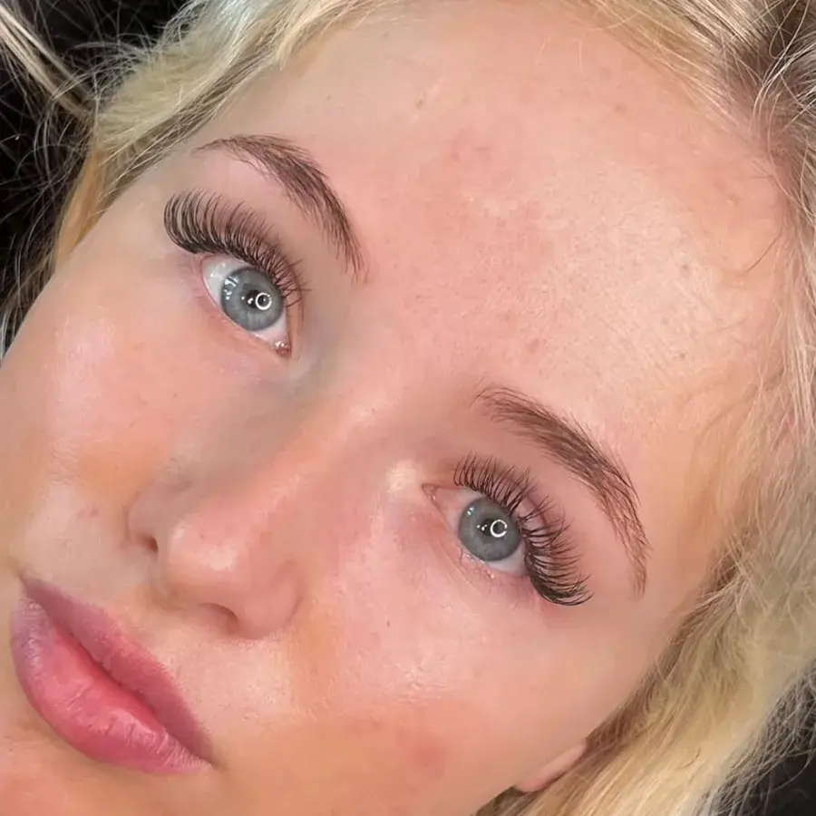 Lash lift and tint result